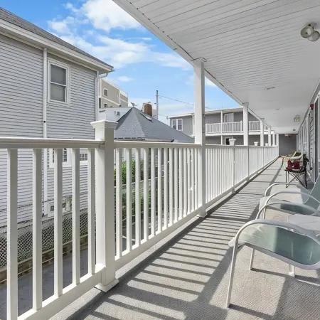 Beachside Getaway - Steps to the Beach