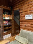 The perfect ADK log cabin getaway on 4 acres and 5 min. to town! - 샬레 호텔