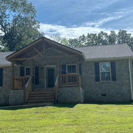 Brand new home in peaceful neighborhood
