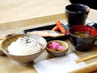 貴族酒店 鄰近六甲站的酒店
