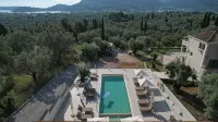 Elpida Luxury Apartments Suites - 4-Star