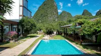Yayuan Private Hot Spring Vacation Apartment (Yangshuo Yulong River Jiuxian Wharf) - Water Park