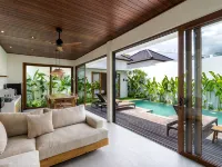 J4 Villas Sanur Hotels near شاطئ بينجيمباك