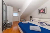Luxurious penthouse style apartment, panoramic sea and mountain view - Bjergudsigt