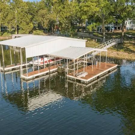 Beautiful Monkey Island Lake Front Home - Private Dock & Extra Slip