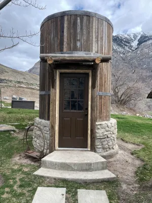 Best Mountain View in Utah. Rustic ranch setting.