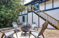 The Rose Garden Retreat - NC State /Cameron Village/PNC Park - Condos