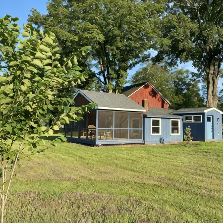 The Blue Elm - A Historic Berkshire Cottage