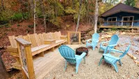 Magical Mountain Retreat on Blackberry Falls! - 홈스테이