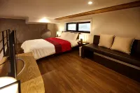 Cheongju Okhwayongso Scenic Pension & Jade Nine - 4-Star