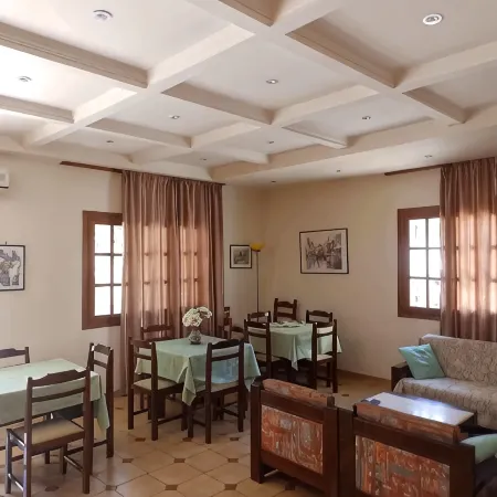 Alexandra Hotel
