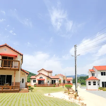 Cheongdo Pine Hill Pension