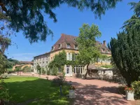 Logis Hôtels Château de La Barge Hotels in Chaintre