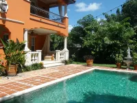 Downtown,Italian Villa For Two,Resort Style.5 minutes to Siesta-Lido.