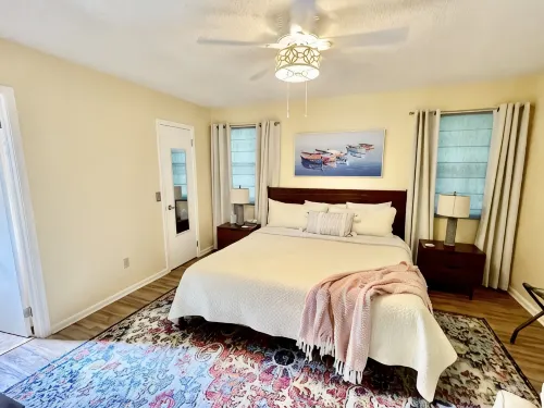 Golf Cart to Beach, Pet Friendly, Fenced Yard, Amelia Island Quiet Home Escape - 2-Sterne