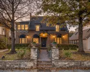 The Big Tulsan- 8 beds, pool, game room, BBQ! - อ่างจากุชชี่