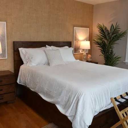 NEW Charming Walk to beach 2-bedroom Coastal Home