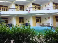 Rezeiky Hotel & Camp Hotel di Luxor