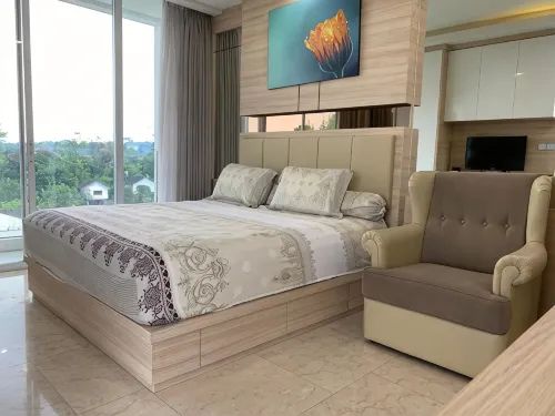 Art Deco Apartemen Private Jacuzzi by Inhouse Property