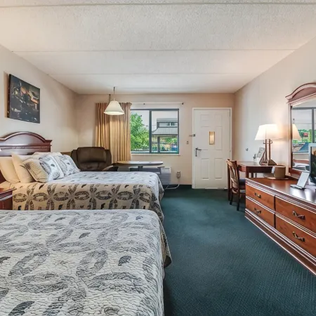 Mountain Breeze Motel