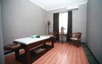 Karlita Hotel Tegal - spa
