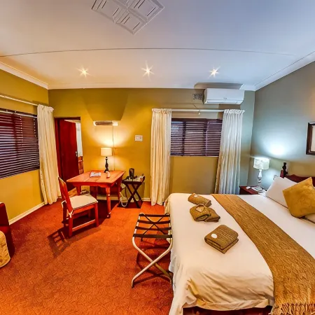 Amper Bo Guest House