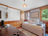 Mountain Top Hideaway 10 Min to North Conway & 5 Min Saco River, Pet Friendly Hotels in Glen