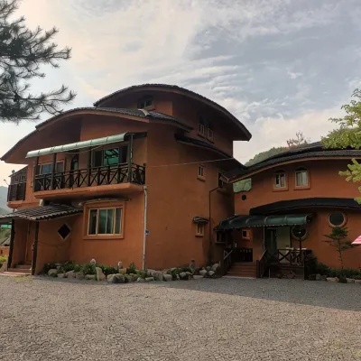 Jecheon Drama Hwangto Pension Hotel berhampiran Resort Pinnocchio