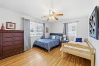 Near Wsu:  Bumper Pool and Fire Pit! - Bungalows