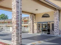 Quality Inn & Suites Woodland - Sacramento Airport - Parkering