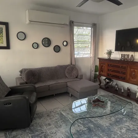 Fresh and beautiful residence in Levittown, TB