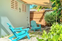 Relaxing Marathon Keys Home, Bikes & Beach Gear Included Near Sombrero Beach -  Holiday Villas