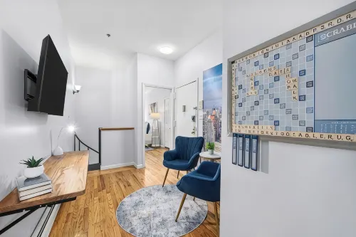 3Br 3Ba • NY Charm Modern Luxe • Sleeps to 12 • Min to NYC • Free Parking Permit - 4-Star