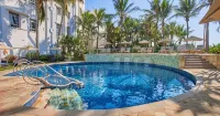 Suncoast Hotel & Towers - Pools