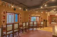 A Kasauli Ggaon by Echor - فطور