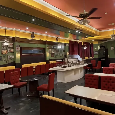 Hotel Diplomat Residency Отели в г. Барейли