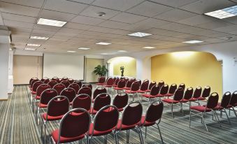 Hotel & Suites PF