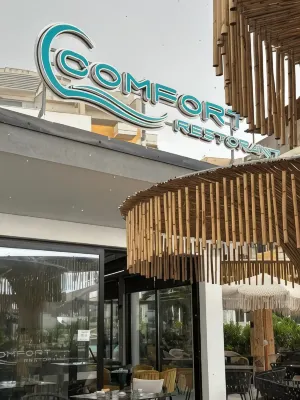 Comfort Suites