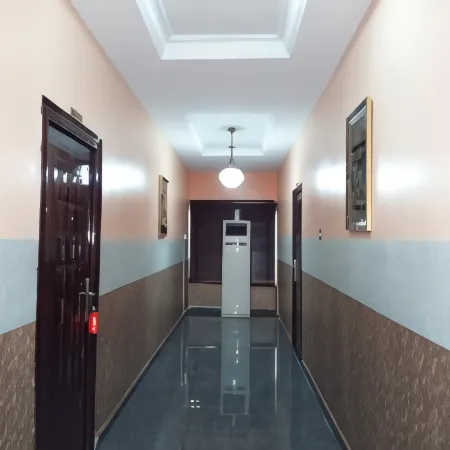 First Laurel Hotel & Suites