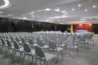 El Mouradi Palm Marina - Families and Couples Only - 5-Star