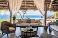 Vivere Azure Resort - 4 tähden