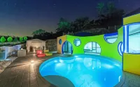 Namhae Pumda Pool Villa Pension - Hot Tub