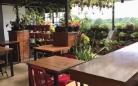 Aliria Bed and Breakfast - 3-Star