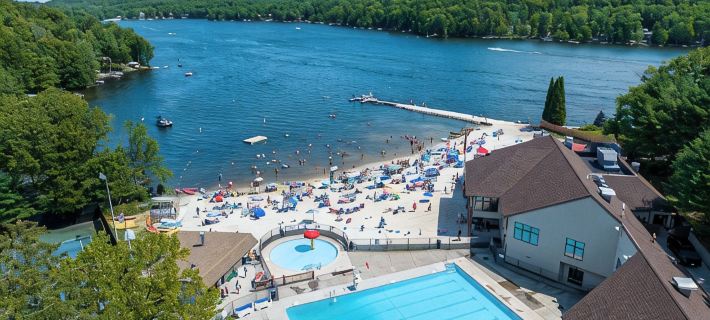 Spacious 5 BR/3 BA Pocono Chalet game room in the Hideout Hotels in Wayne County