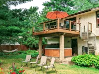 Soak, Relax & Gather - Spacious River Home - Hot Tub, Massage Chair & Kayaks - Wifi