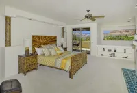 Awe-inspiring setting, private heated pool/spa, just close enough to the action