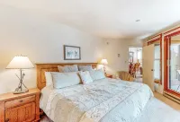 Top-Floor Condo Near Lifts With Hot Tubs, Pool, Washer/Dryer, On Demand Shuttle - 2-Star