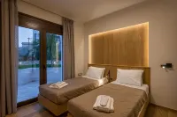 Villa Wisdom - Elegant & Homely with Pool, Galatas - Villaer