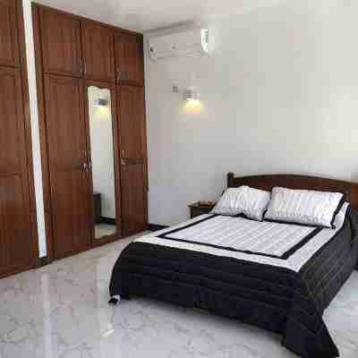 Coco Villa : a 10-minute ‘flip-flop’ ride from Pereybere beach Rooms
