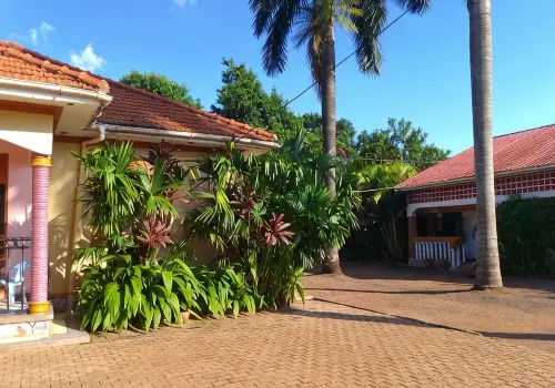 Green Gardens Busia Hotel - 2-Star